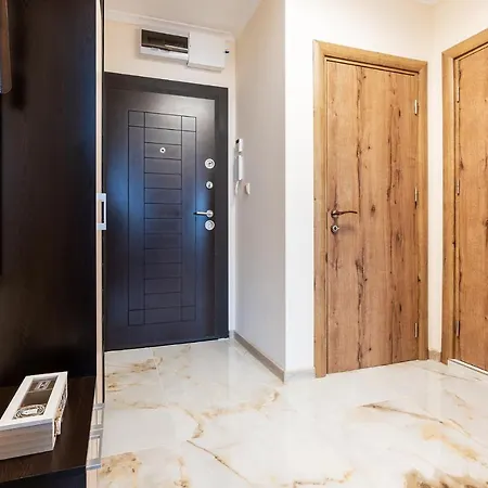 Апартамент M1 Pool And View