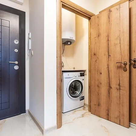 M1 Pool And View Burgas