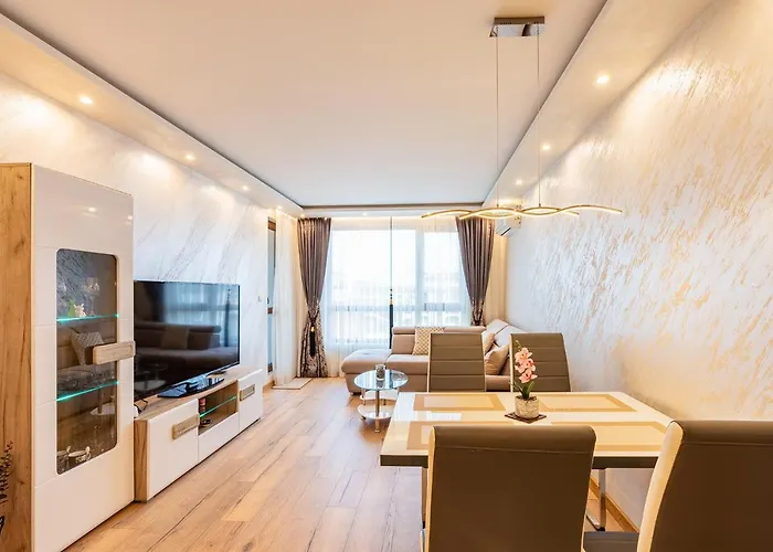 M1 Pool And View Апартамент