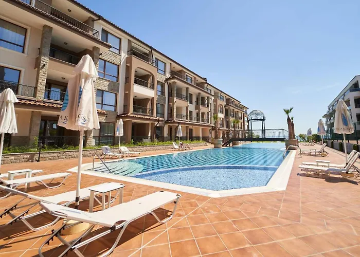 M1 Pool And View Appartamento Burgas