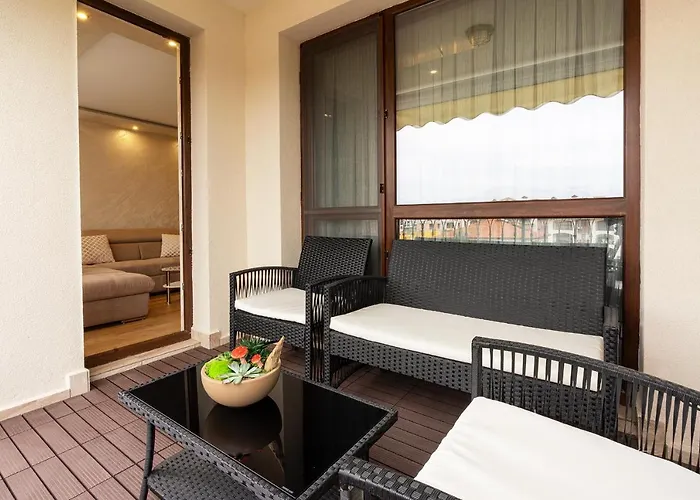 M1 Pool And View * Burgas