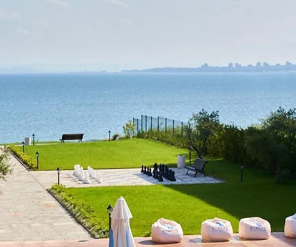 M1 Pool And View * Burgas